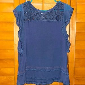 Knox Rose blouse in excellent condition